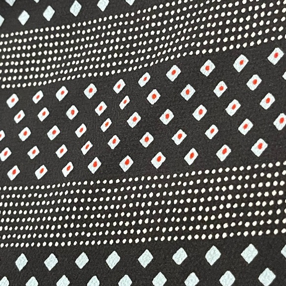 Vince Camuto - Picture 2 of 8